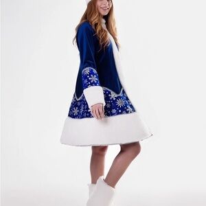 Snowmaiden Costume with Snowflakes – Professional Blue Christmas Dress